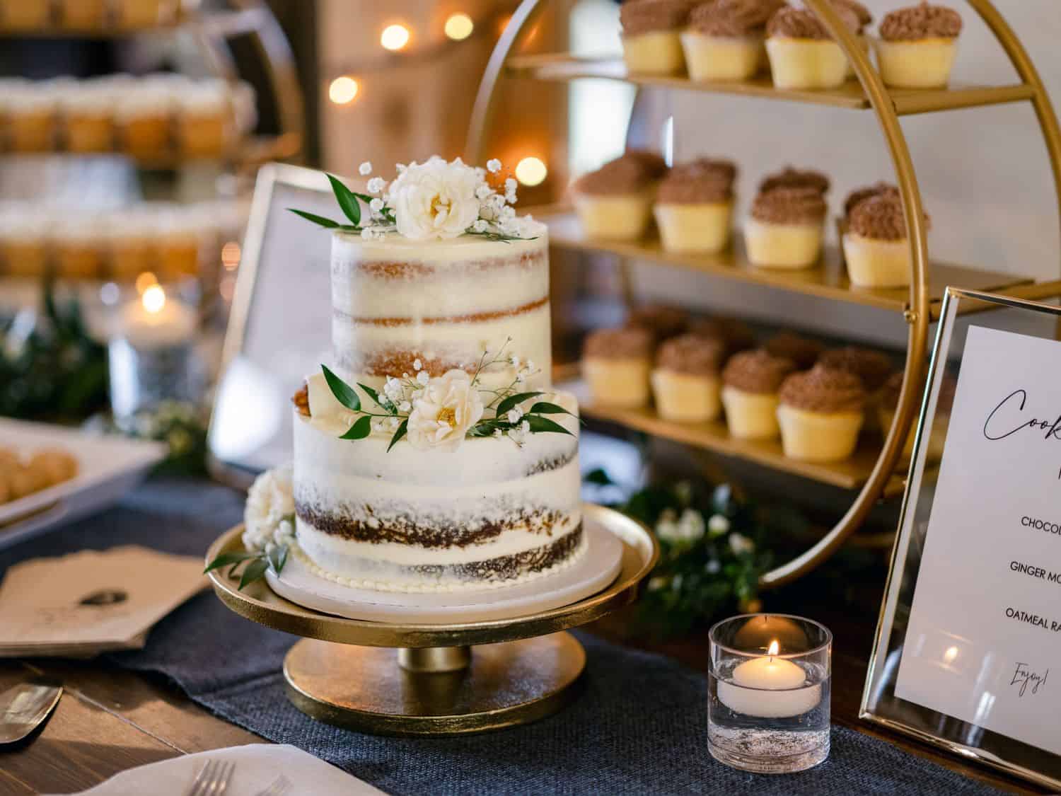 Cakes & Desserts